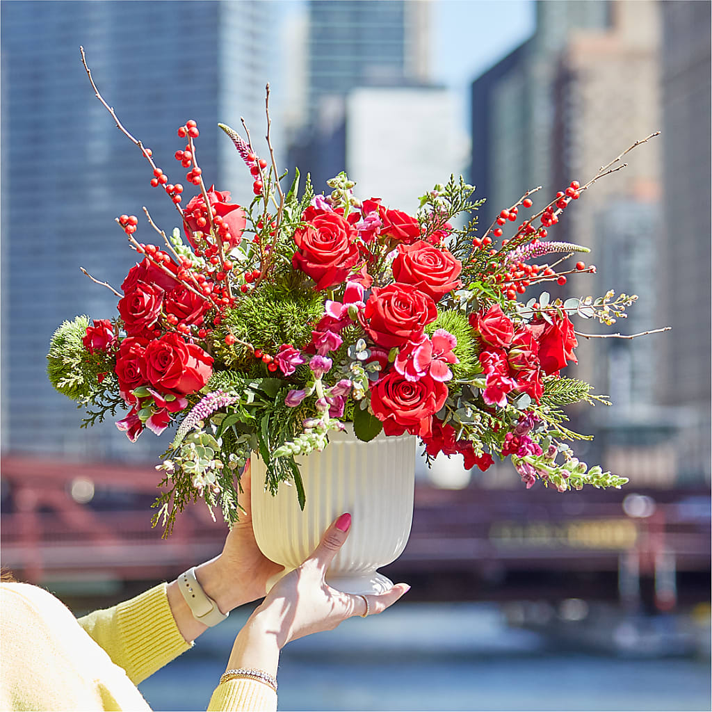 Big Red Bow Bouquet – VIC'S FLORAL INC, Cleveland OH