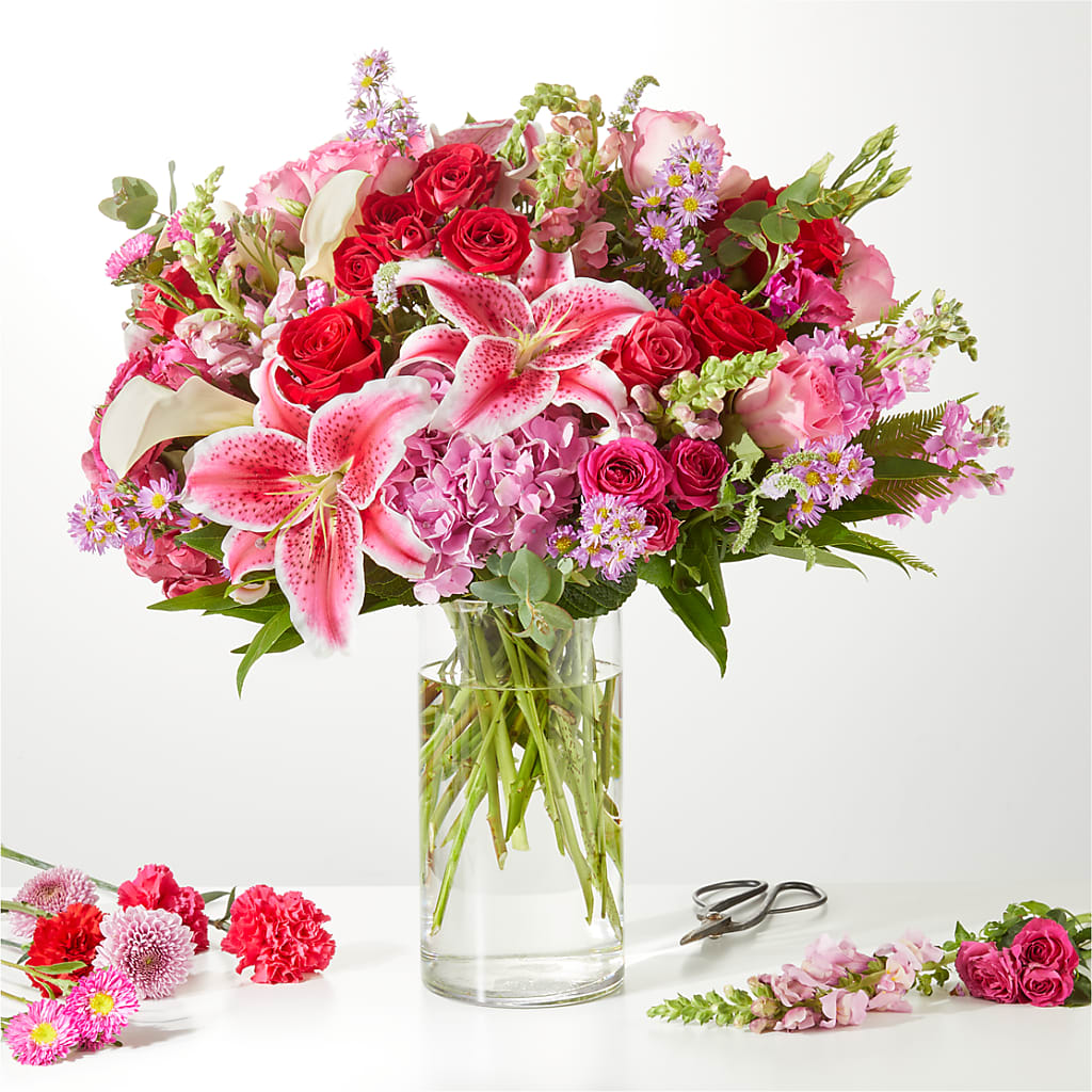 Swooning Over You - A Luxury Florist Original – VIC'S FLORAL INC, Cleveland OH