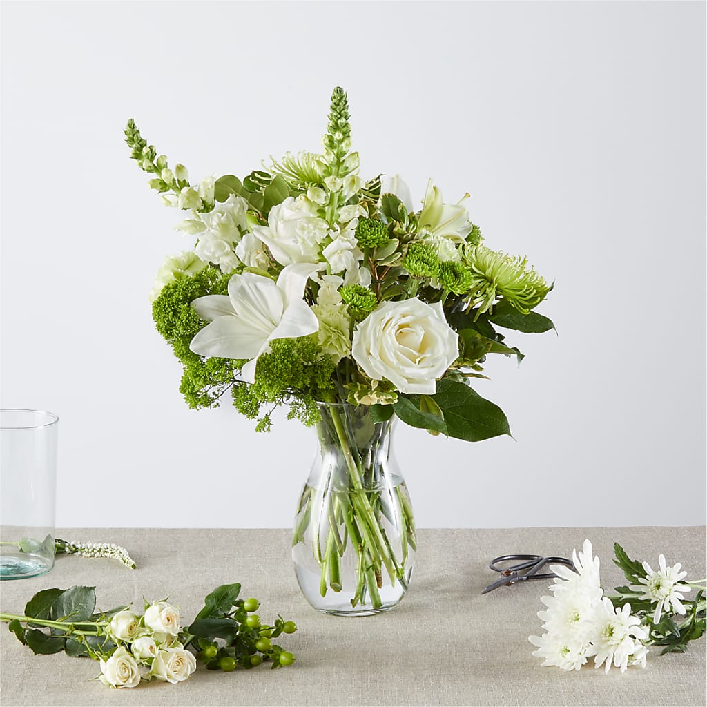 Irish Garden - A Florist Original – VIC'S FLORAL INC, Cleveland OH