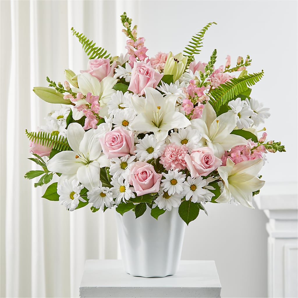 Soft Touch Tabletop Basket – VIC'S FLORAL INC, Cleveland OH