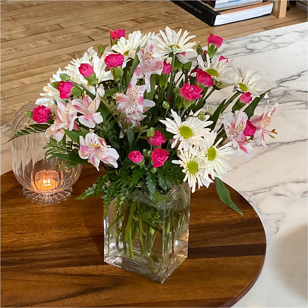Sweet Surprises® Bouquet – VIC'S FLORAL INC, Cleveland OH