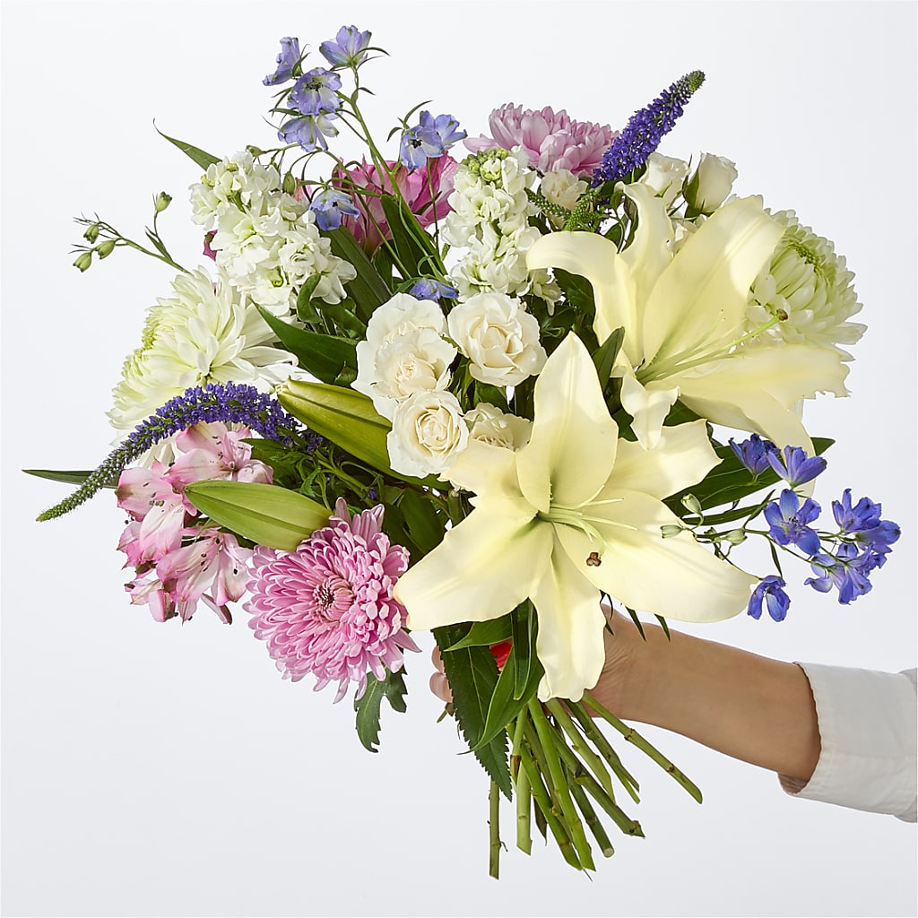 Winter Celebration Bouquet – VIC'S FLORAL INC, Cleveland OH