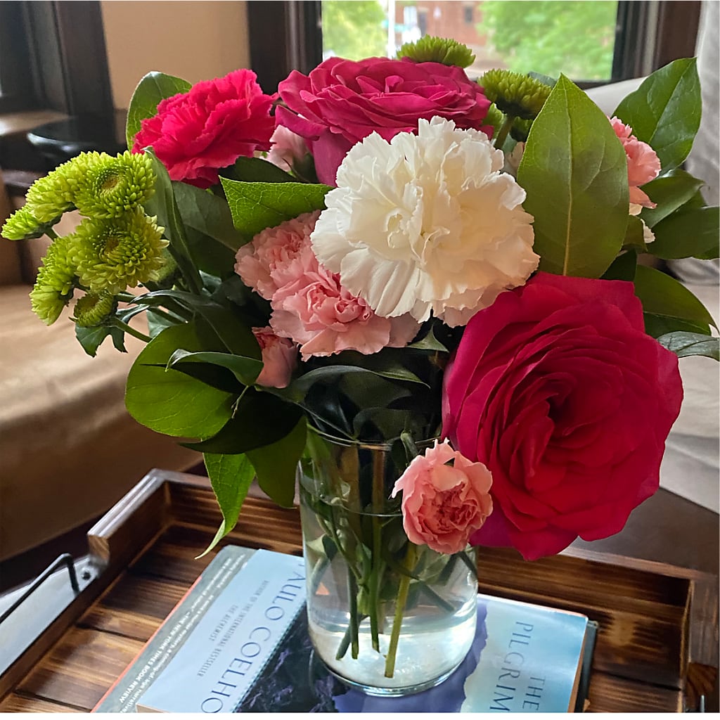 Sweet & Pretty Bouquet – VIC'S FLORAL INC, Cleveland OH
