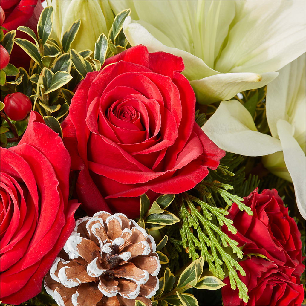 Snowy Wonderland Bouquet – VIC'S FLORAL INC, Cleveland OH