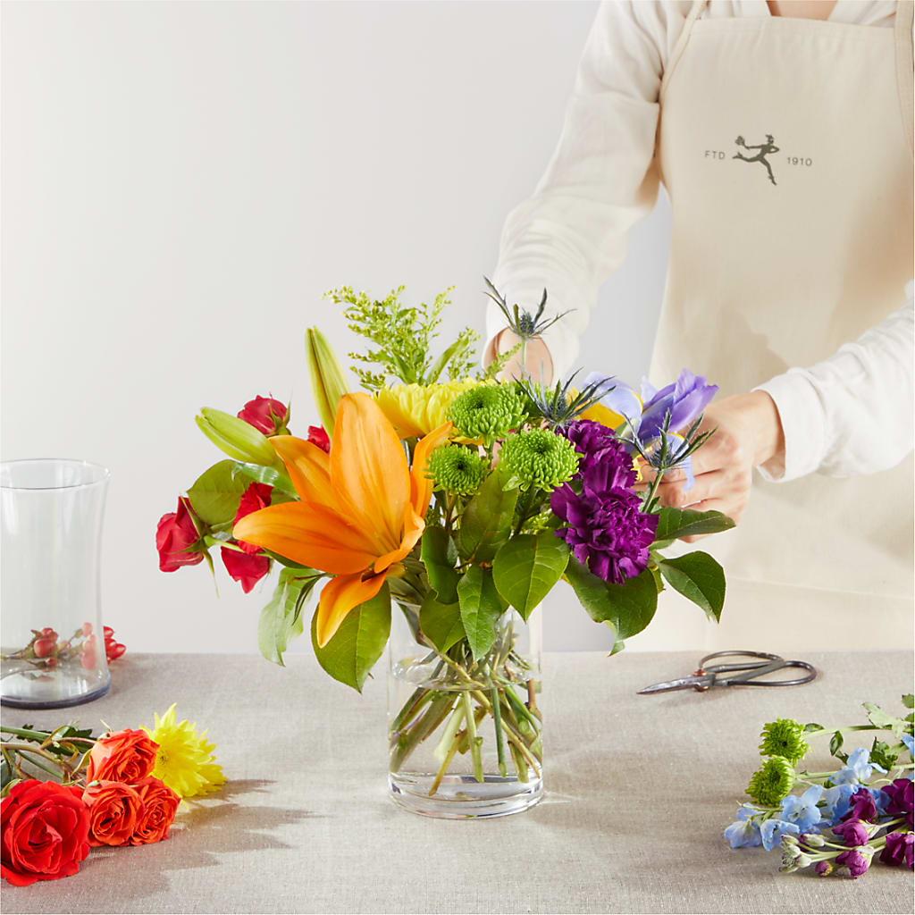 Summer Spectra - A Florist Original – VIC'S FLORAL INC, Cleveland OH