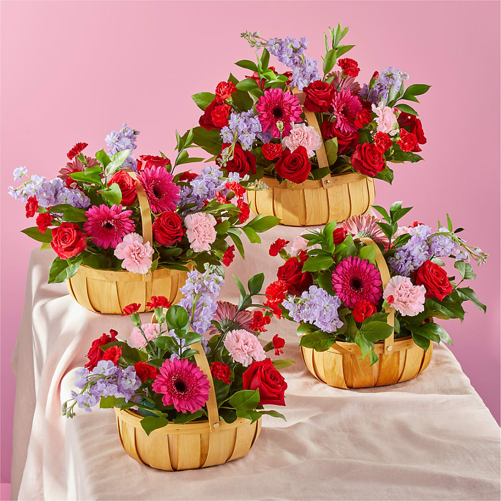 Pink Picnic Basket – VIC'S FLORAL INC, Cleveland OH