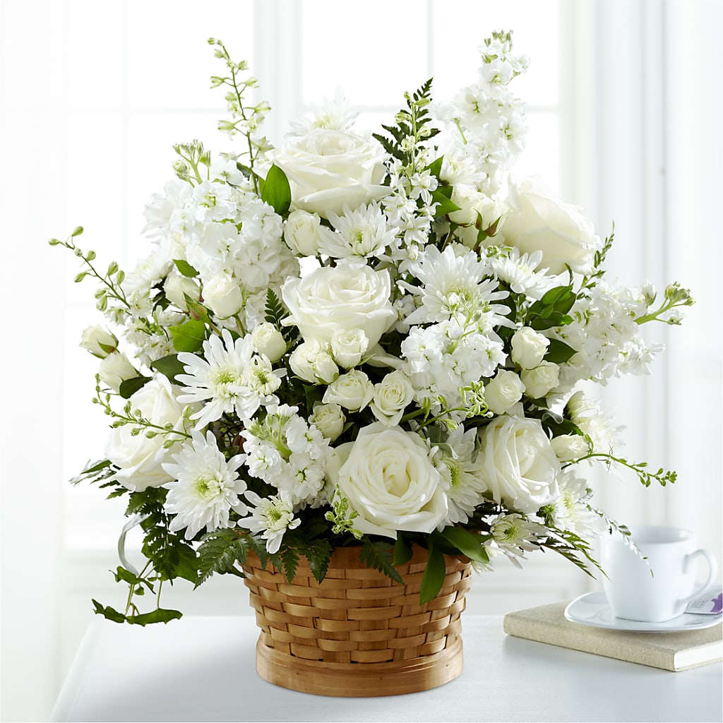 Heartfelt Condolences Arrangement – VIC'S FLORAL INC, Cleveland OH