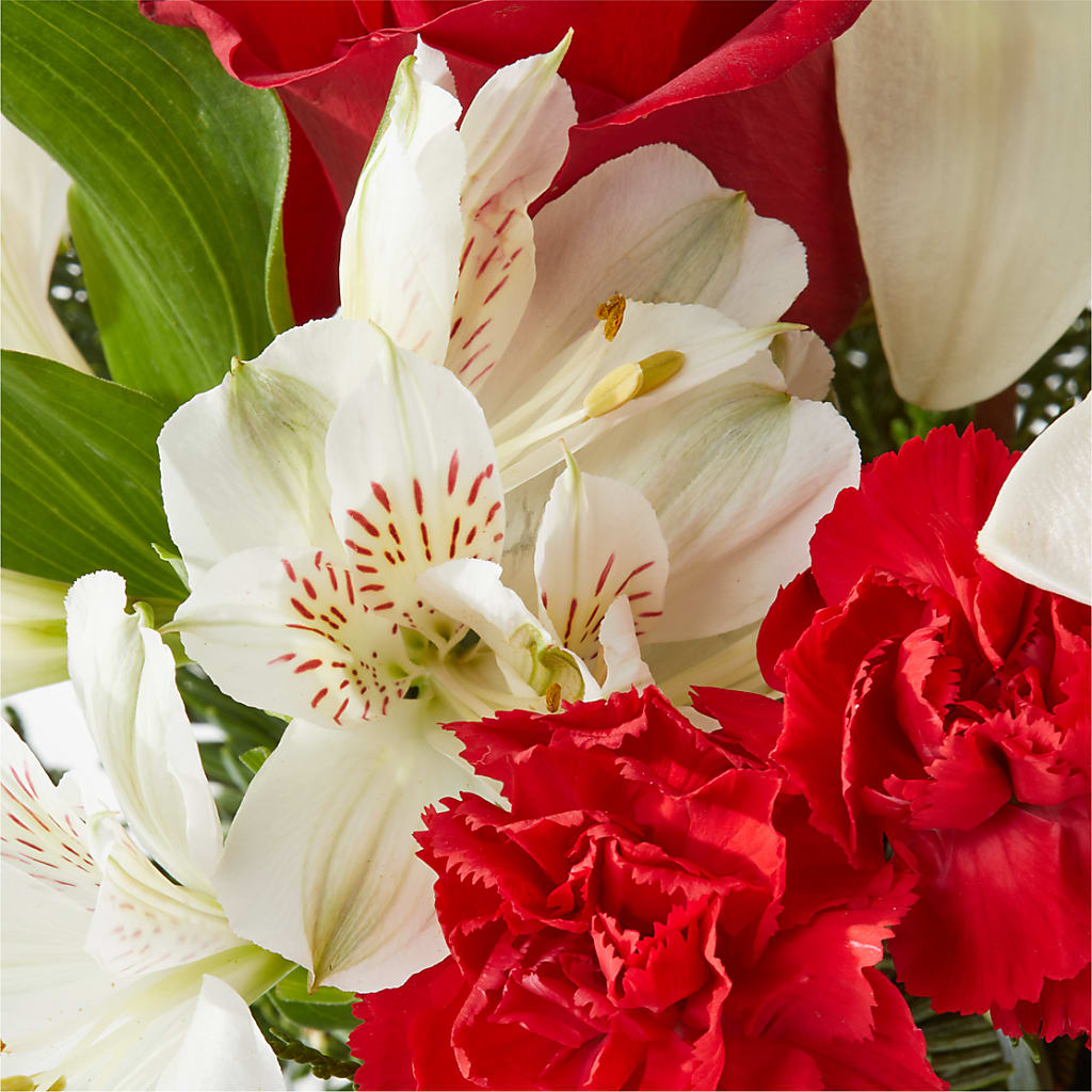 Holiday Season Bouquet – VIC'S FLORAL INC, Cleveland OH