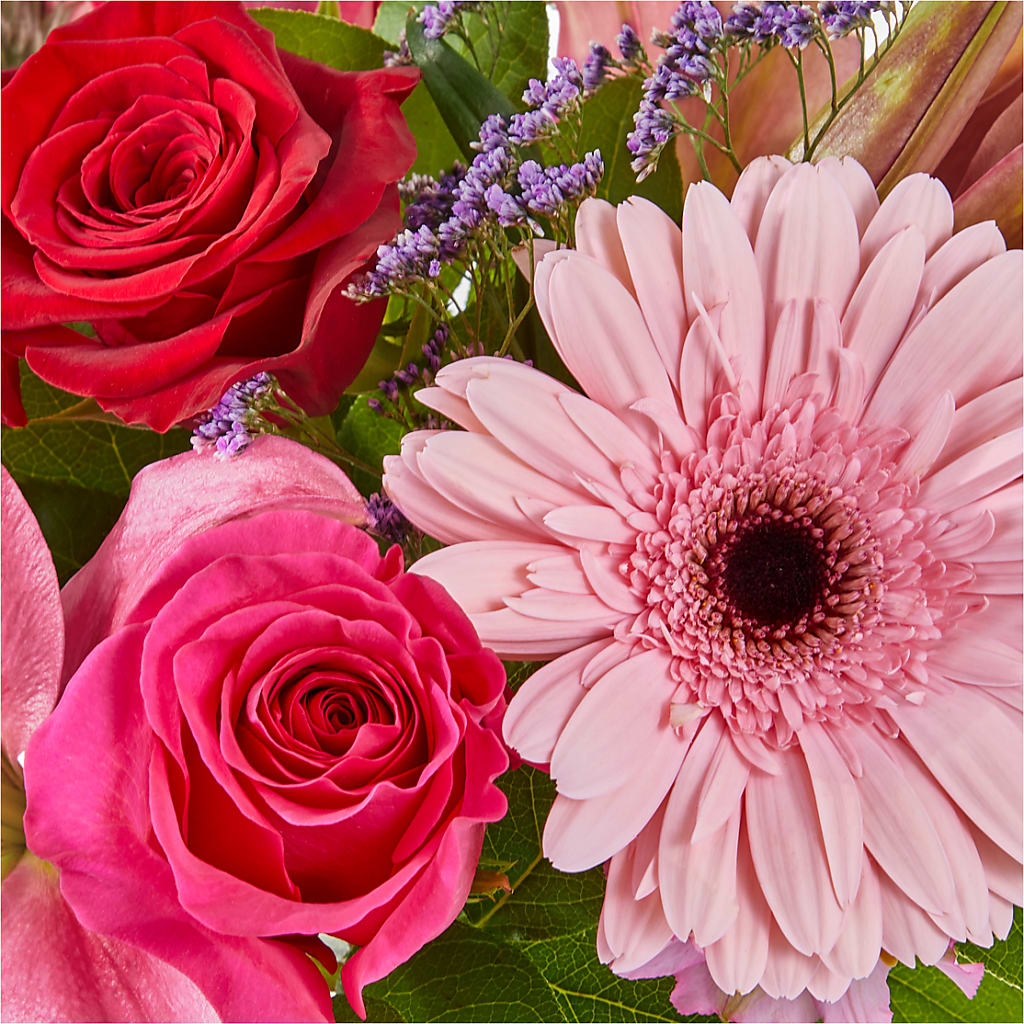 Lots of Love Bouquet – VIC'S FLORAL INC, Cleveland OH