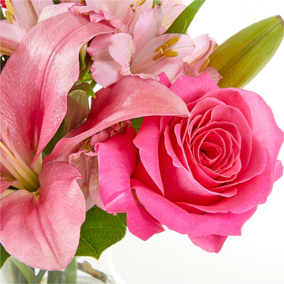 Lots of Love Bouquet – VIC'S FLORAL INC, Cleveland OH