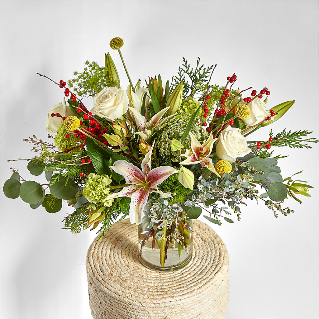 Berry & Bright Bouquet – VIC'S FLORAL INC, Cleveland OH