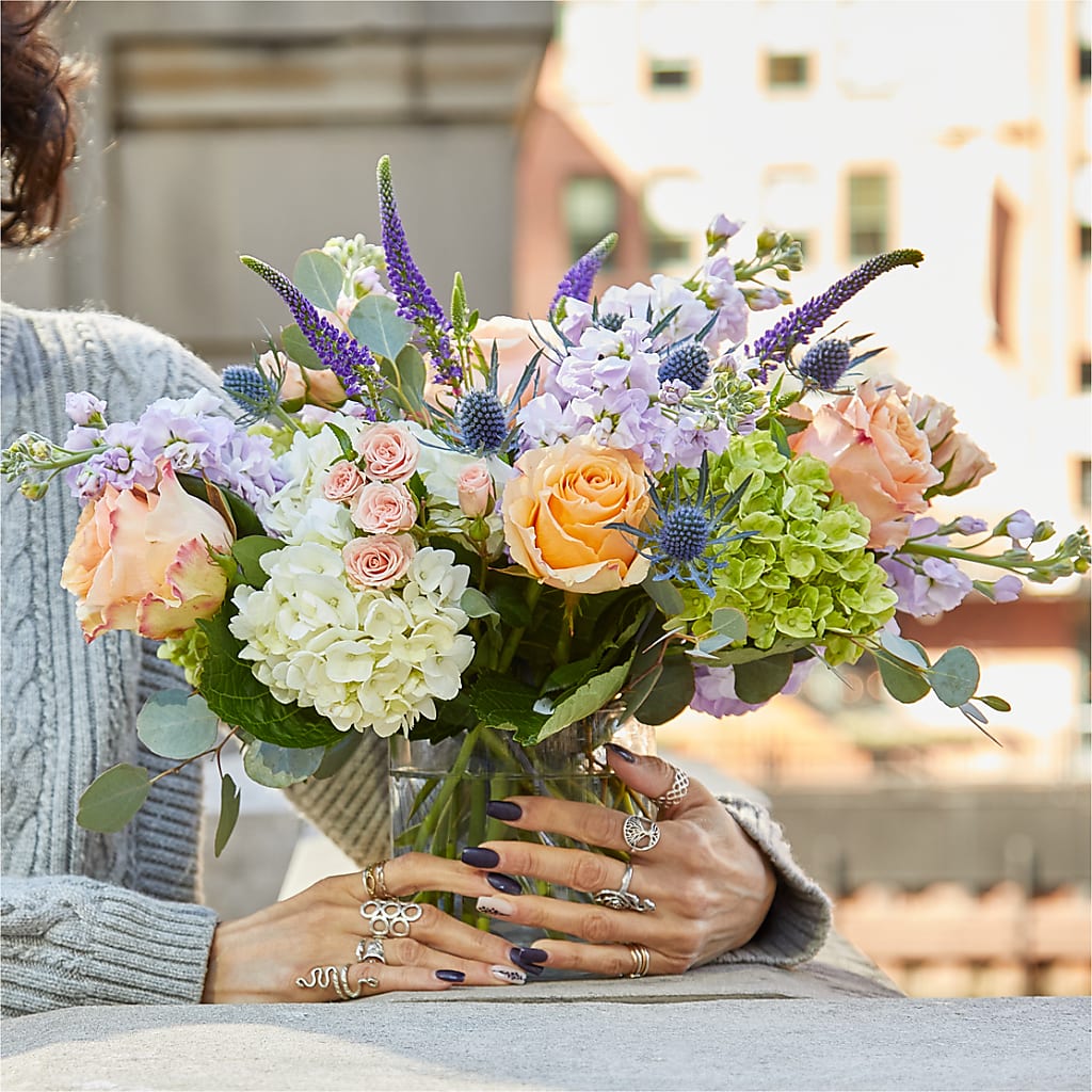 Porch Swing Bouquet – VIC'S FLORAL INC, Cleveland OH
