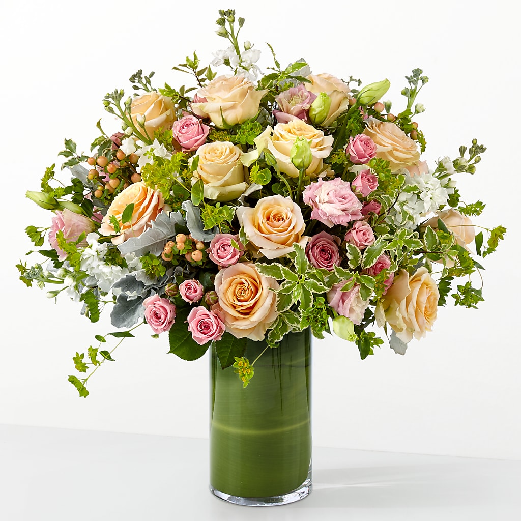 The Glamour Shot – VIC'S FLORAL INC, Cleveland OH