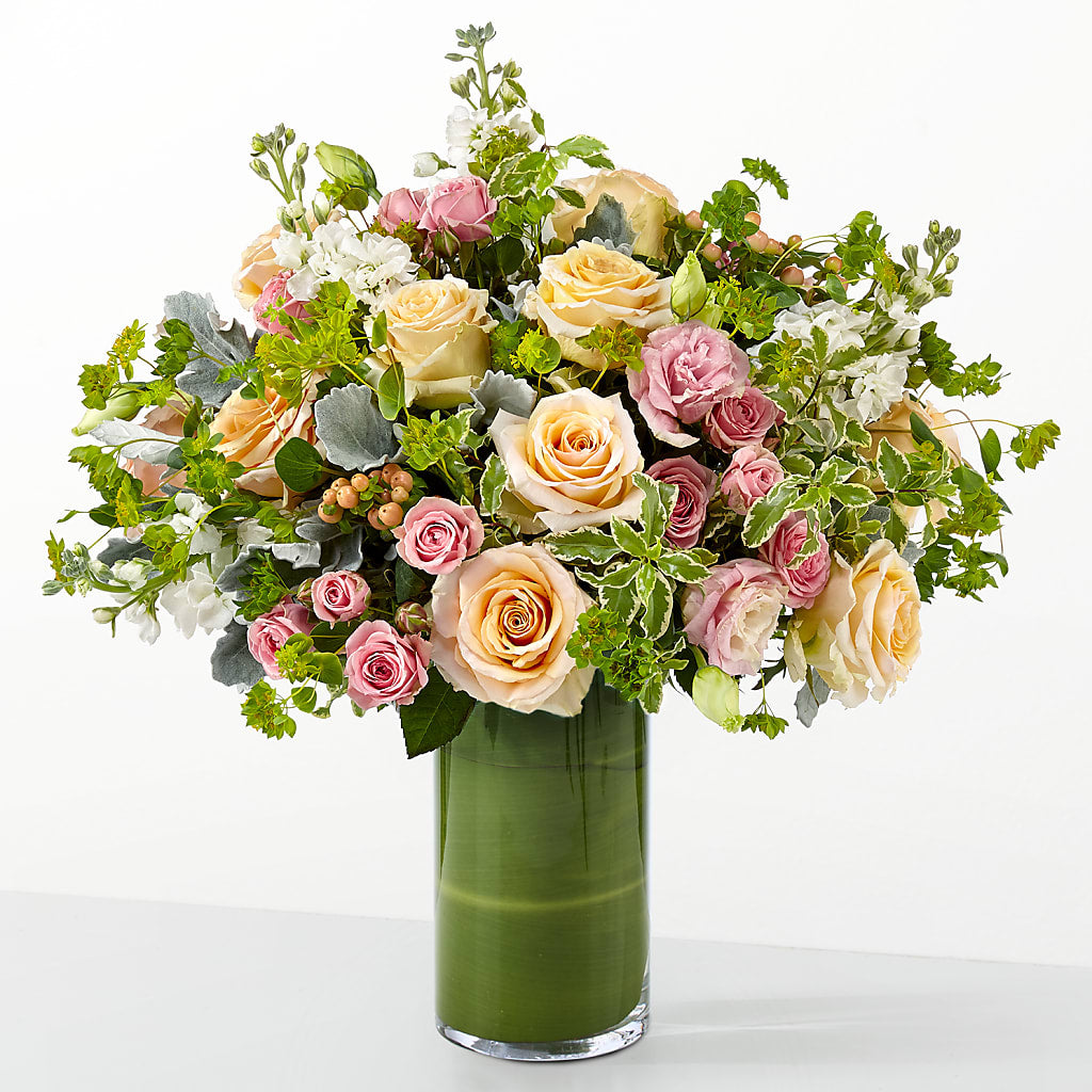 The Glamour Shot – VIC'S FLORAL INC, Cleveland OH